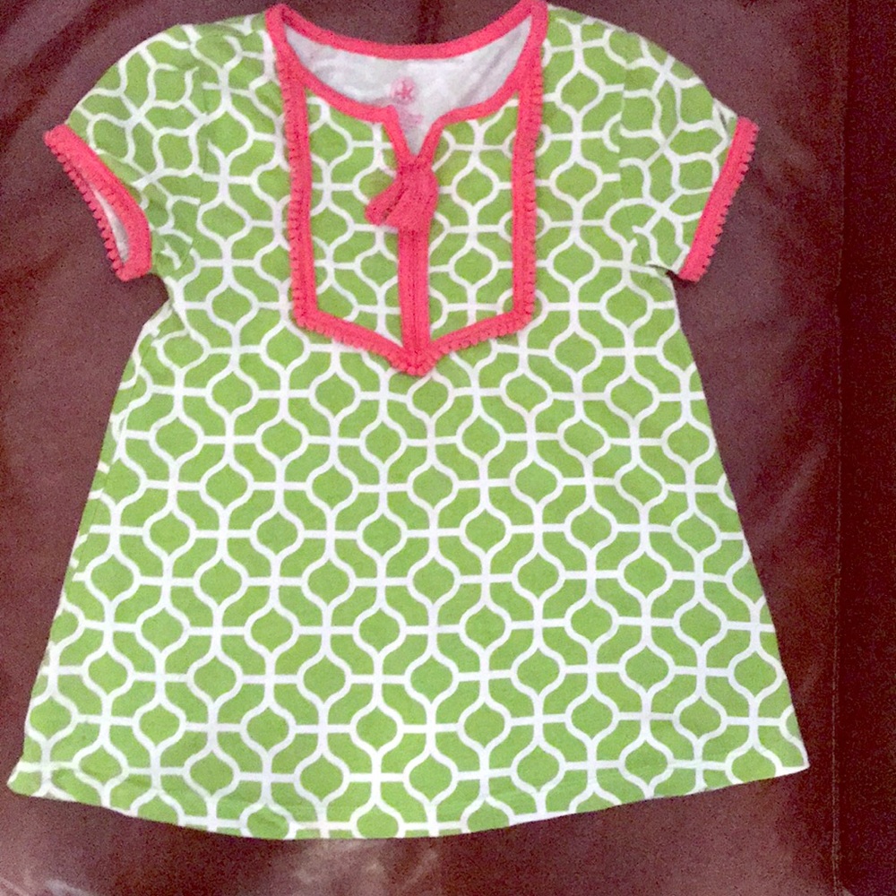 Girls shirt- Size Small